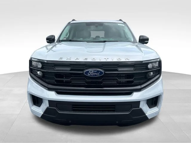 New 2026 Space Silver Metallic Ford Active image 9