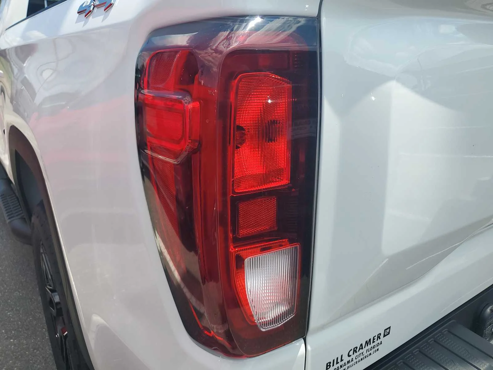New 2026 Summit White GMC Elevation image 19