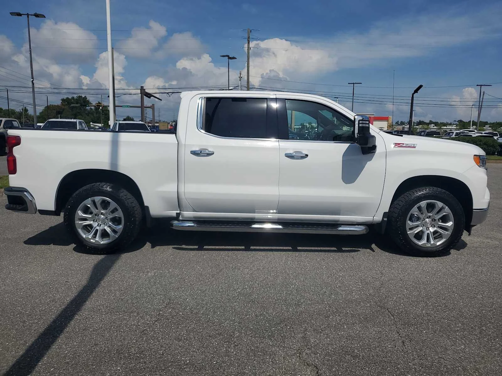 Used 2024 Summit White Chevrolet LTZ image 7