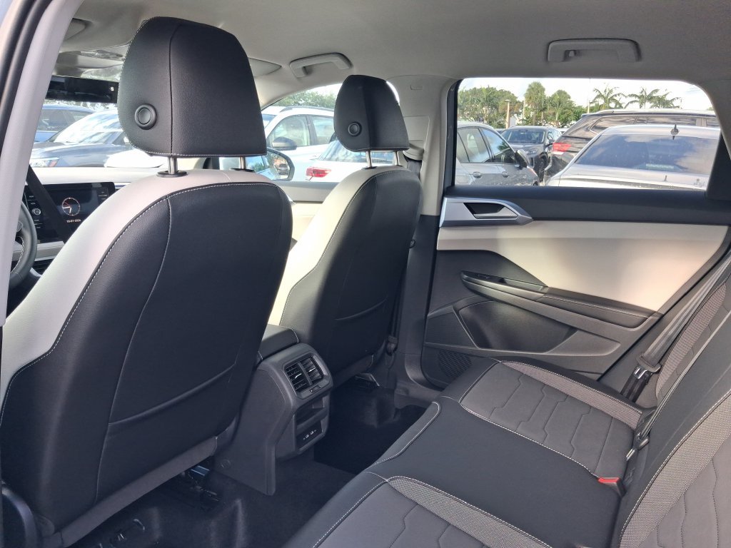 New 2027 Gray Volkswagen 1.5T SE image 5