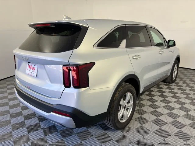 New 2026 White Kia LX image 7