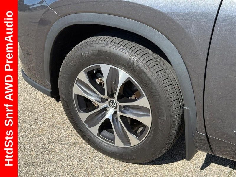 Used 2023 Magnetic Gray Metallic Toyota XLE image 10