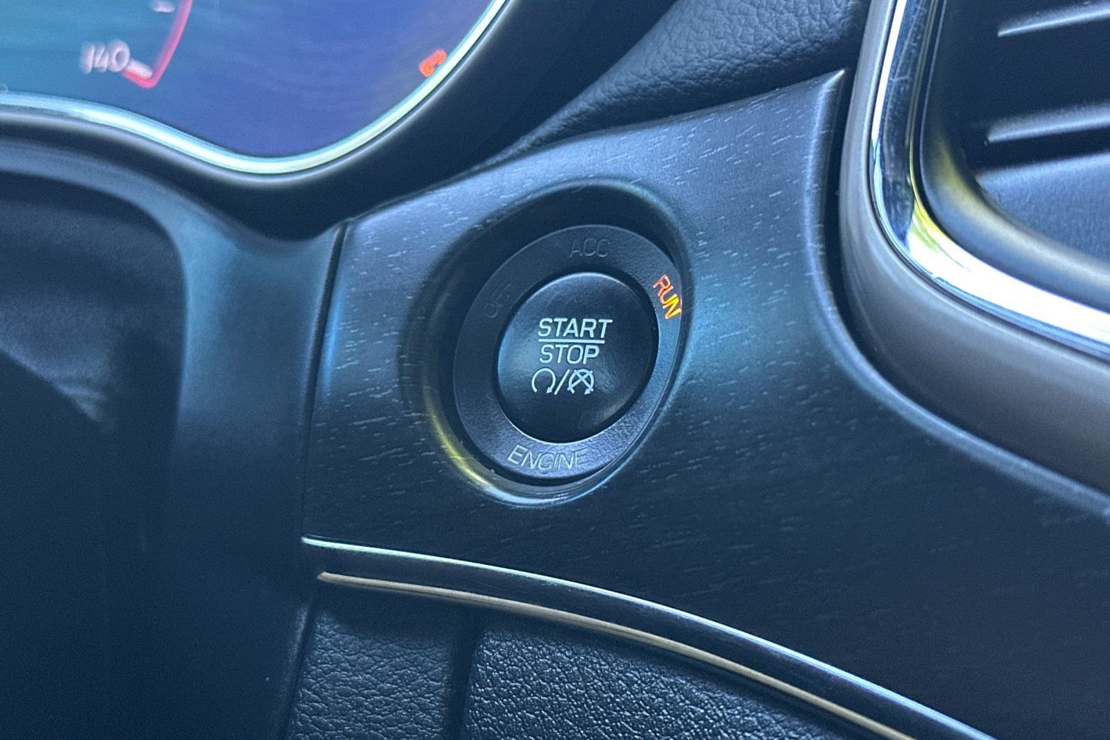 Used 2015 White Jeep Limited image 23