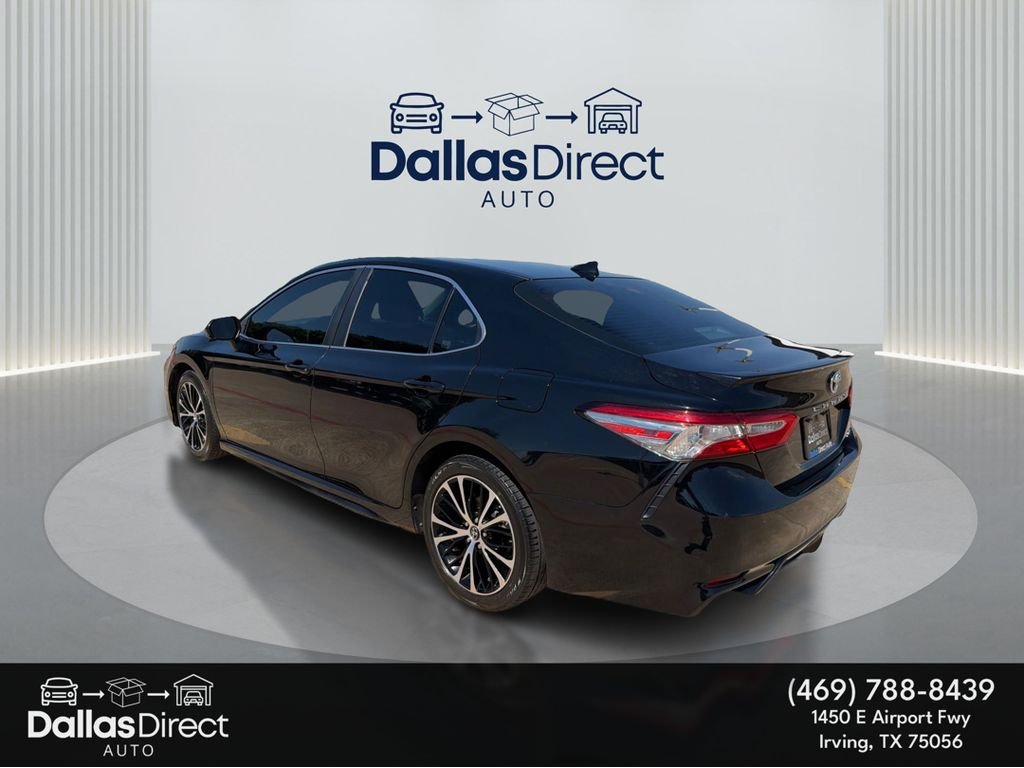 Used 2019 Midnight Black Metallic Toyota SE image 8