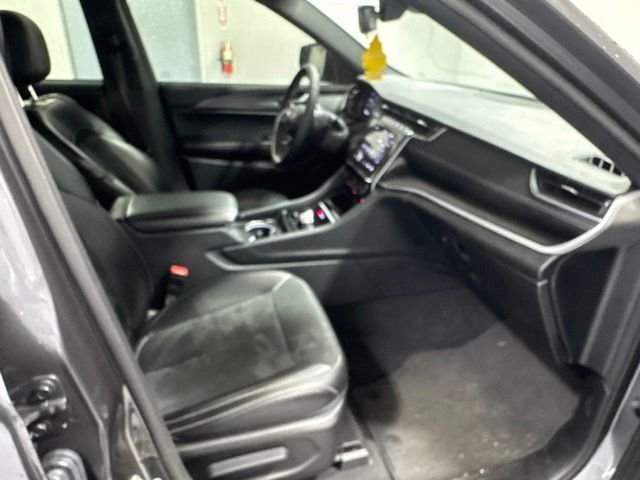 Used 2024 Gray Jeep Altitude X image 25