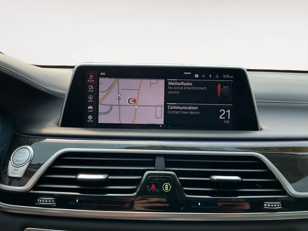 2022 BMW 7 Series 750i - Photo 15