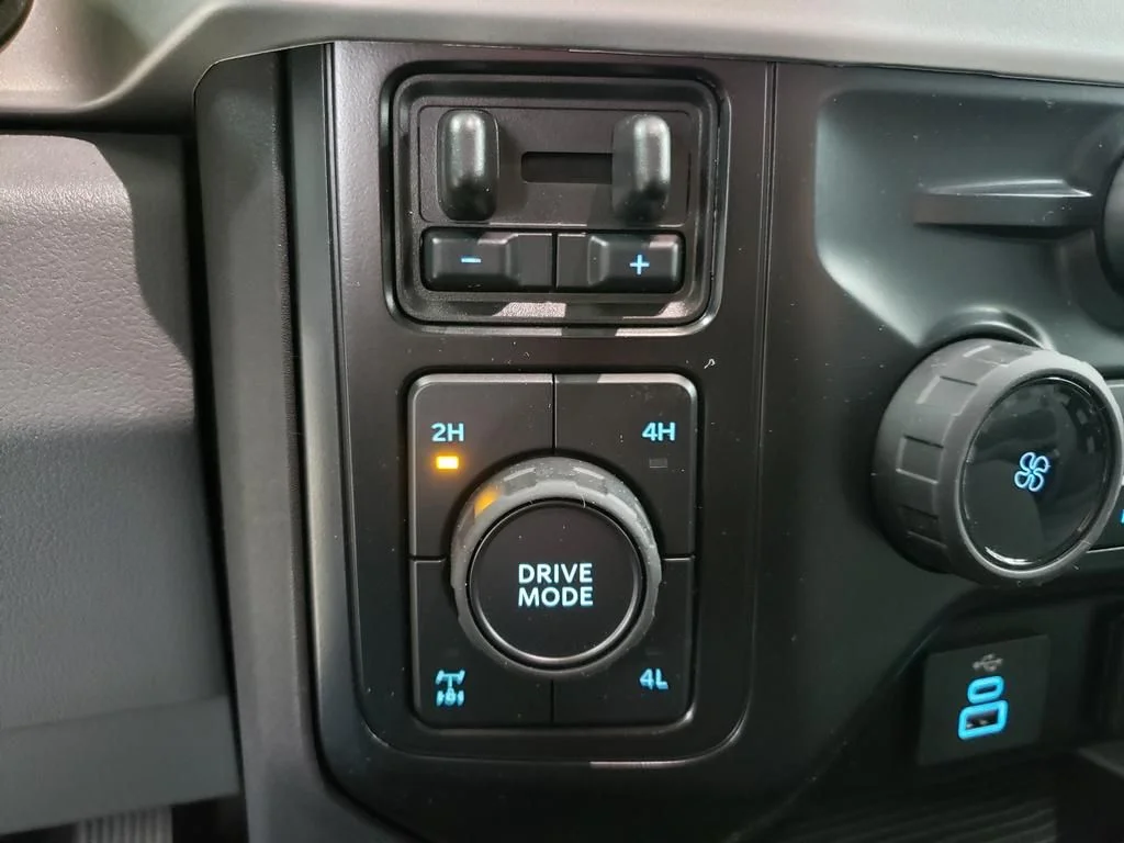 New 2026 Carbonized Gray Metallic Ford F-250® XL image 24