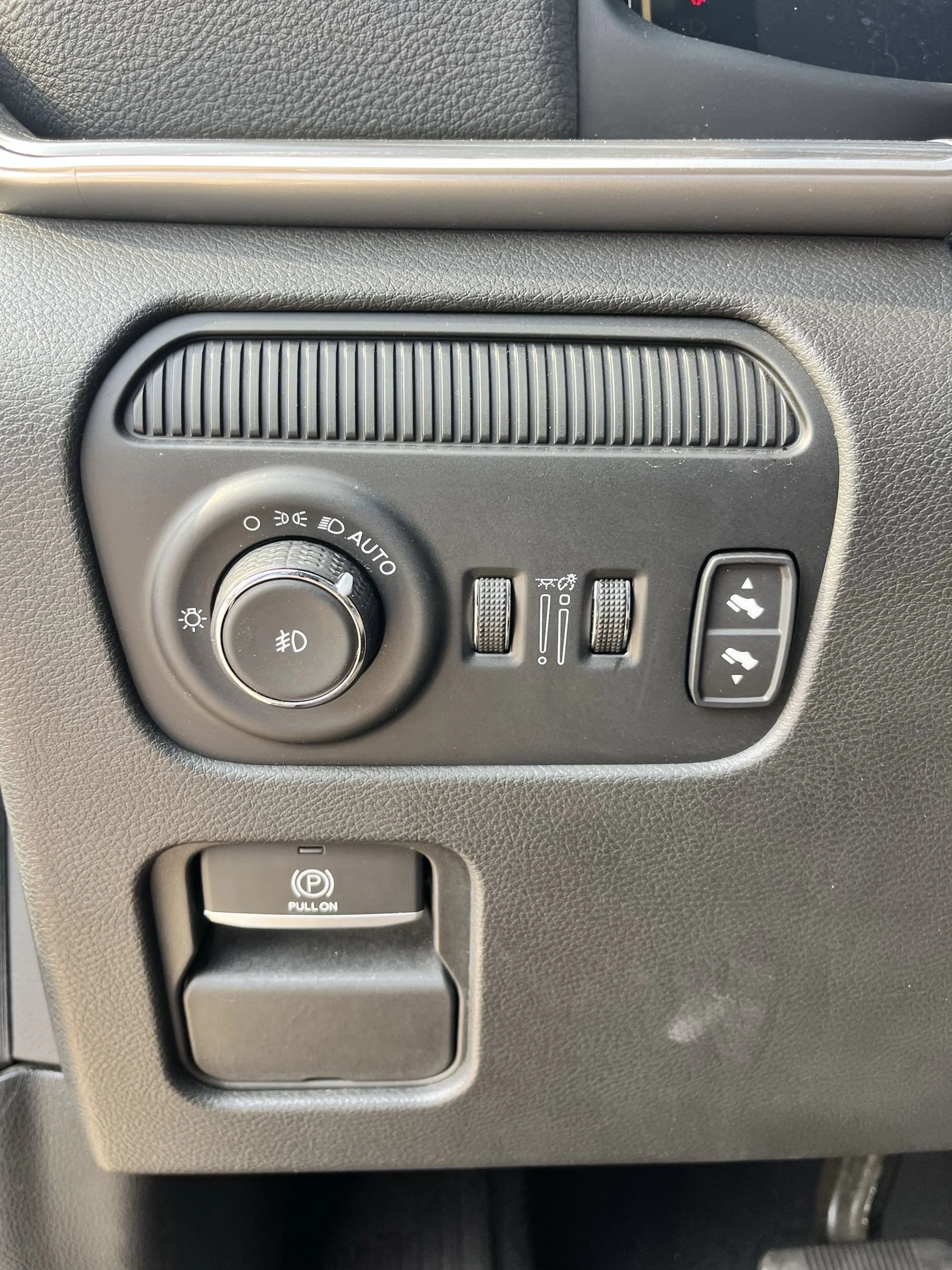 Used 2024 Gray Jeep Series II image 9