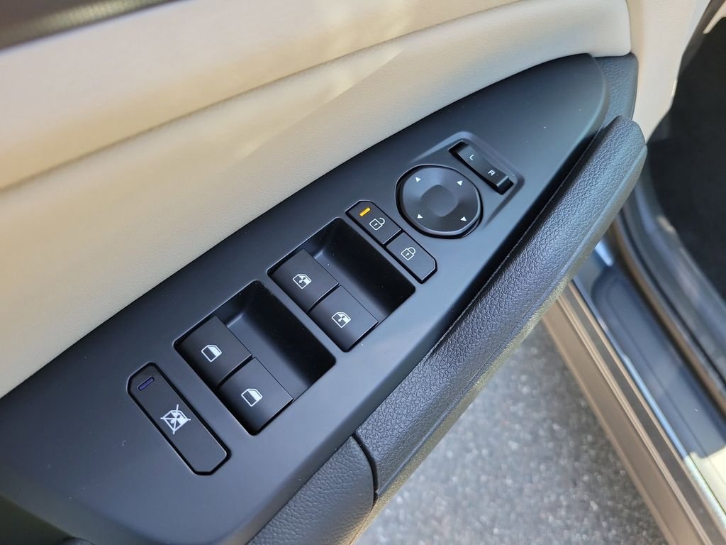 New 2026 Gray Kia EX image 21