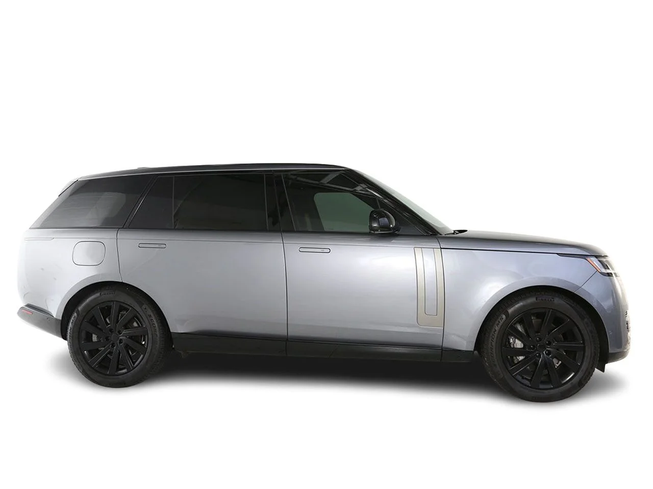 Used 2025 Gray Land Rover SE LWB image 12
