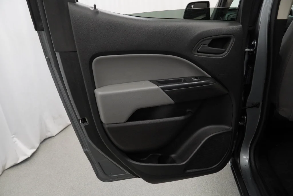 Used 2022 Gray Chevrolet Work Truck image 36