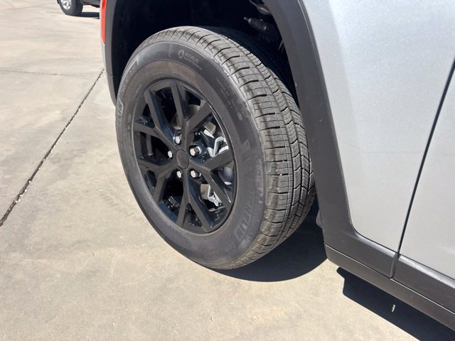 2026 Jeep Grand Cherokee Laredo - Photo 8
