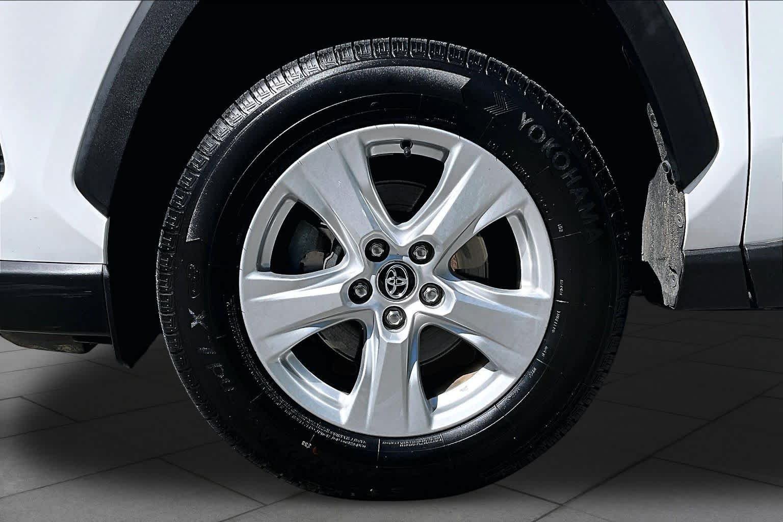 Used 2021 Super White Toyota XLE image 11