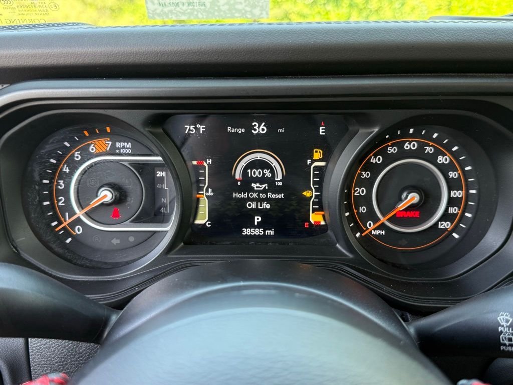Used 2024 White Jeep Rubicon image 28