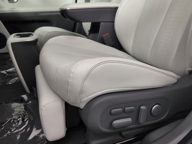 2024 Hyundai IONIQ 5 Limited - Photo 12