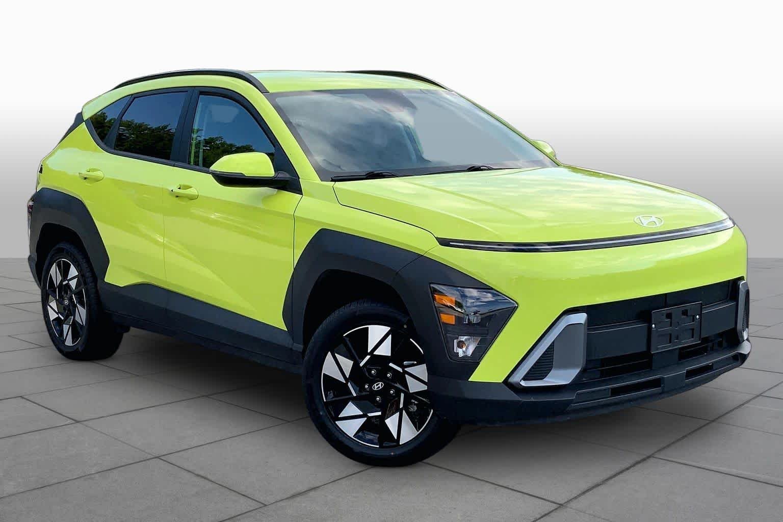 Used 2024 Neoteric Yellow Hyundai SEL image 3
