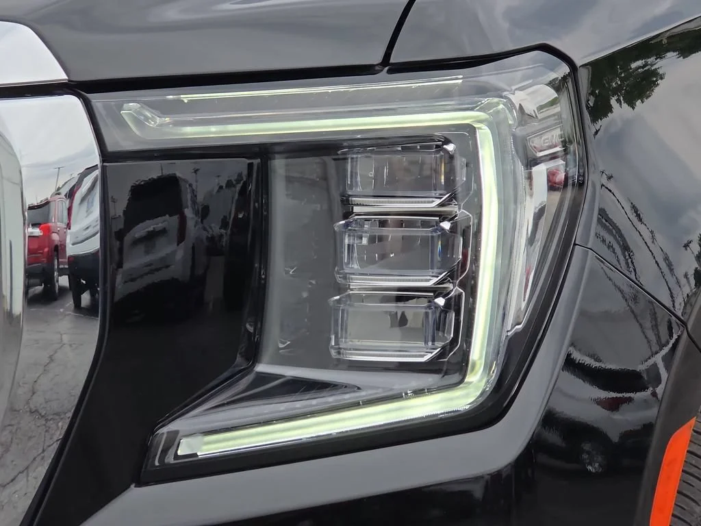 Certified Used 2023 Onyx Black GMC SLT image 34