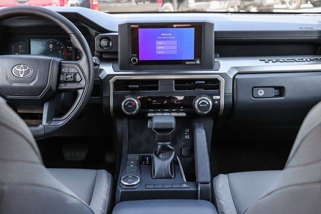 2026 Toyota Tacoma SR5 - Photo 16