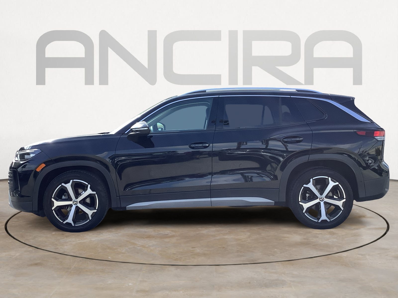 New 2026 Deep Black Pearl Volkswagen SE image 5