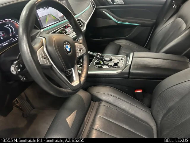 Used 2021 White BMW xDrive40i image 18