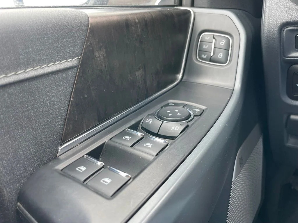 Used 2023 Stone Gray Metallic Ford Lariat image 26