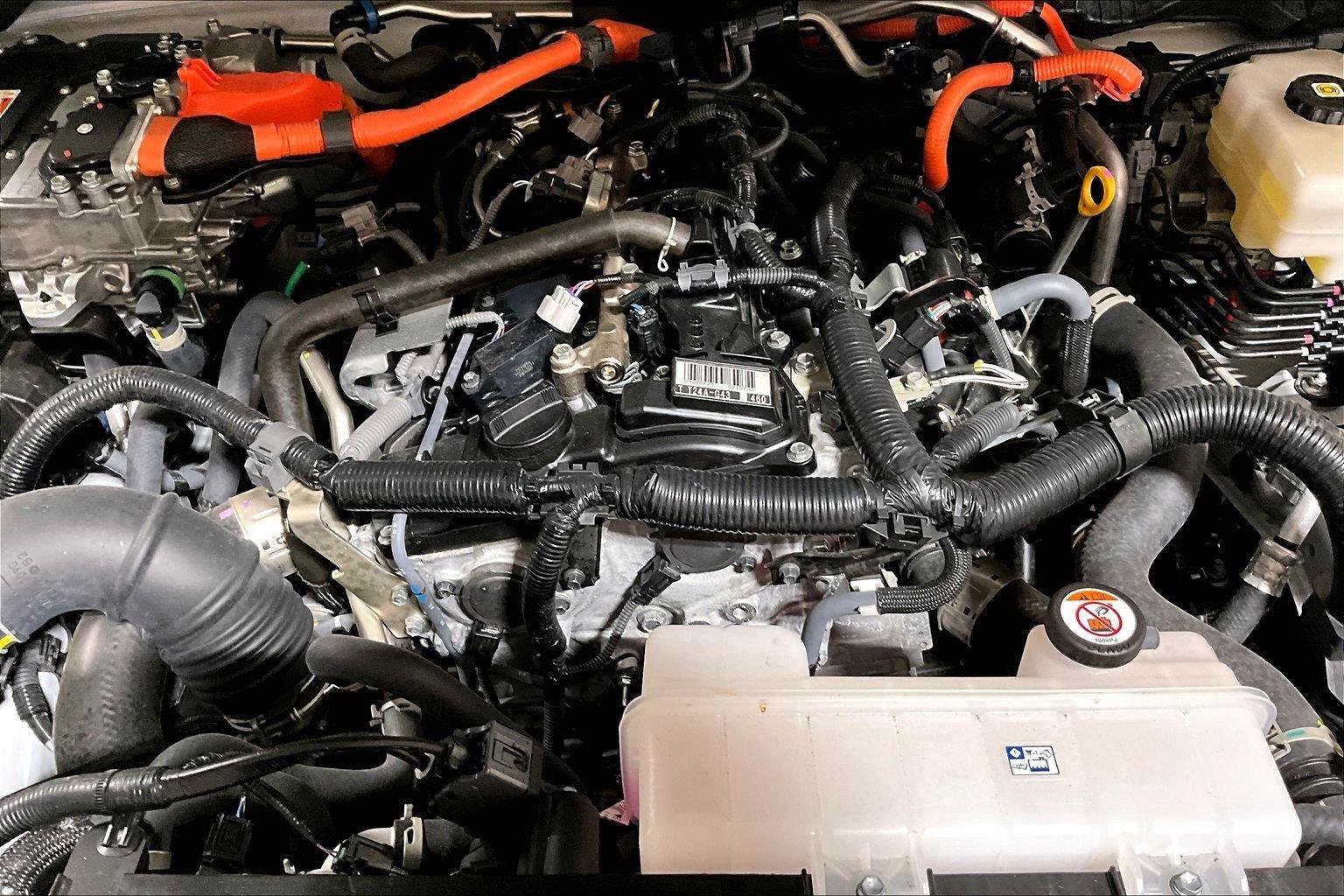 Used 2025 Wind Chill Pearl Toyota Platinum HV image 35