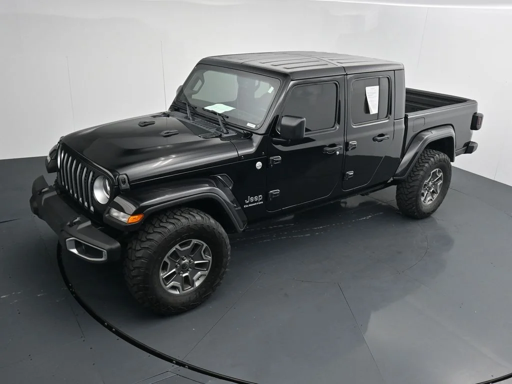 Used 2021 Black Jeep Overland image 12