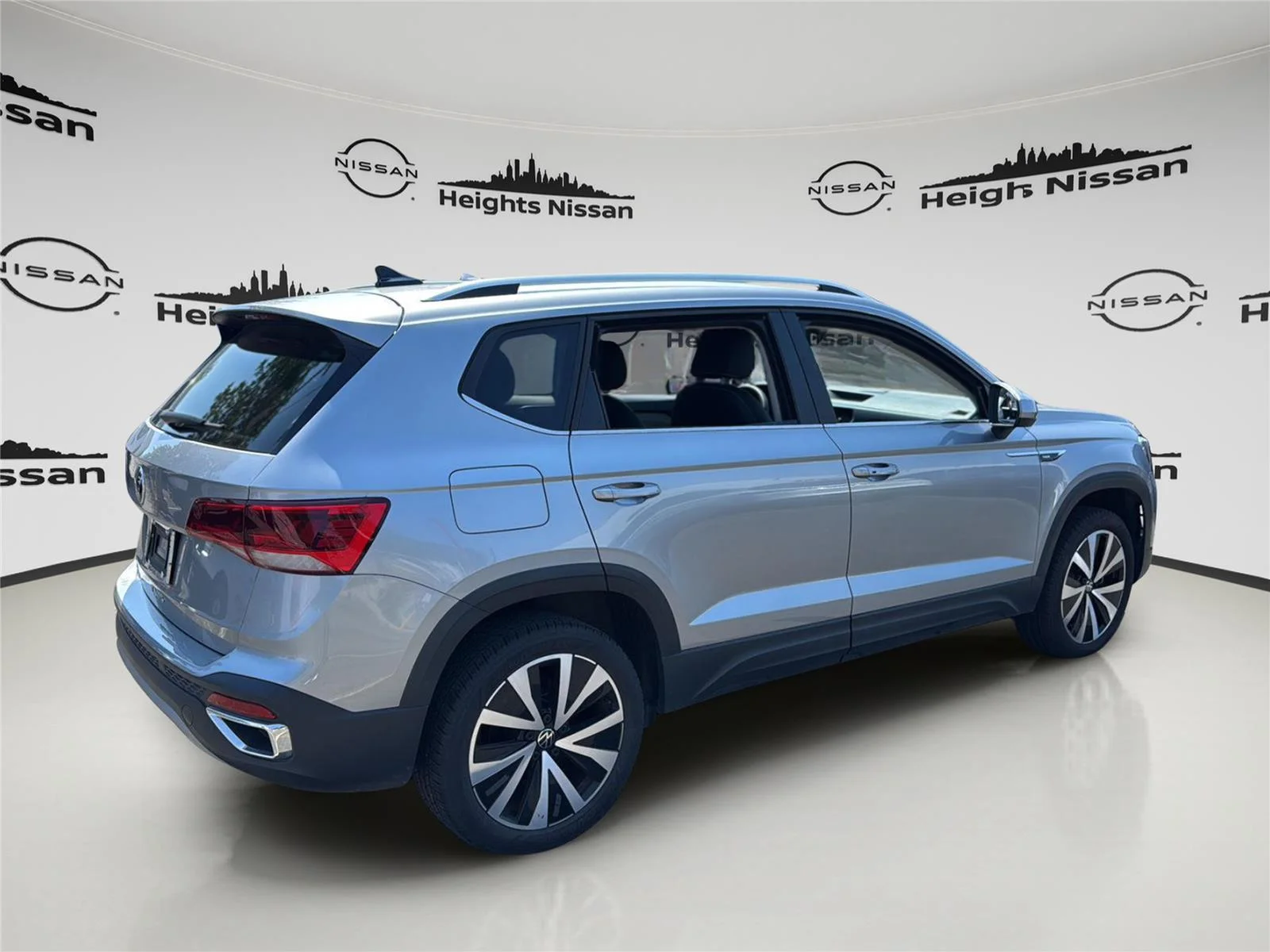 2024 Volkswagen Taos SE - Photo 7