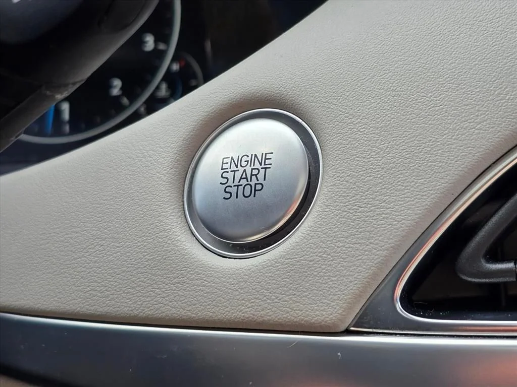 Used 2022 Gray Hyundai Calligraphy image 18