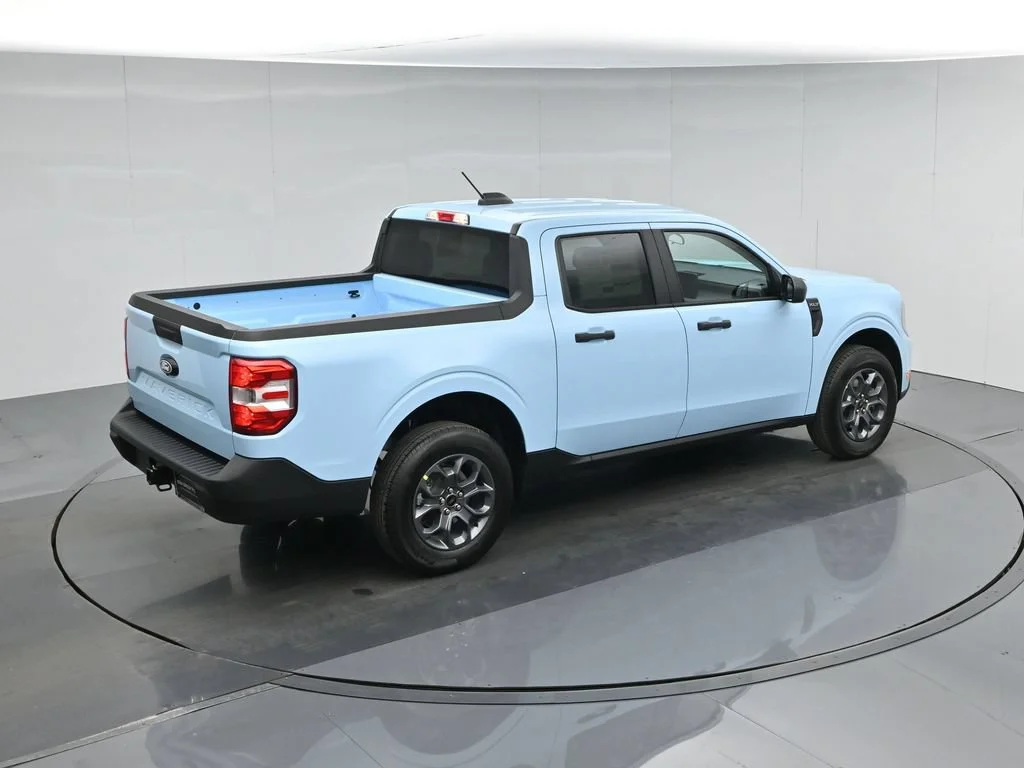 New 2026 Light Blue Ford XLT image 38