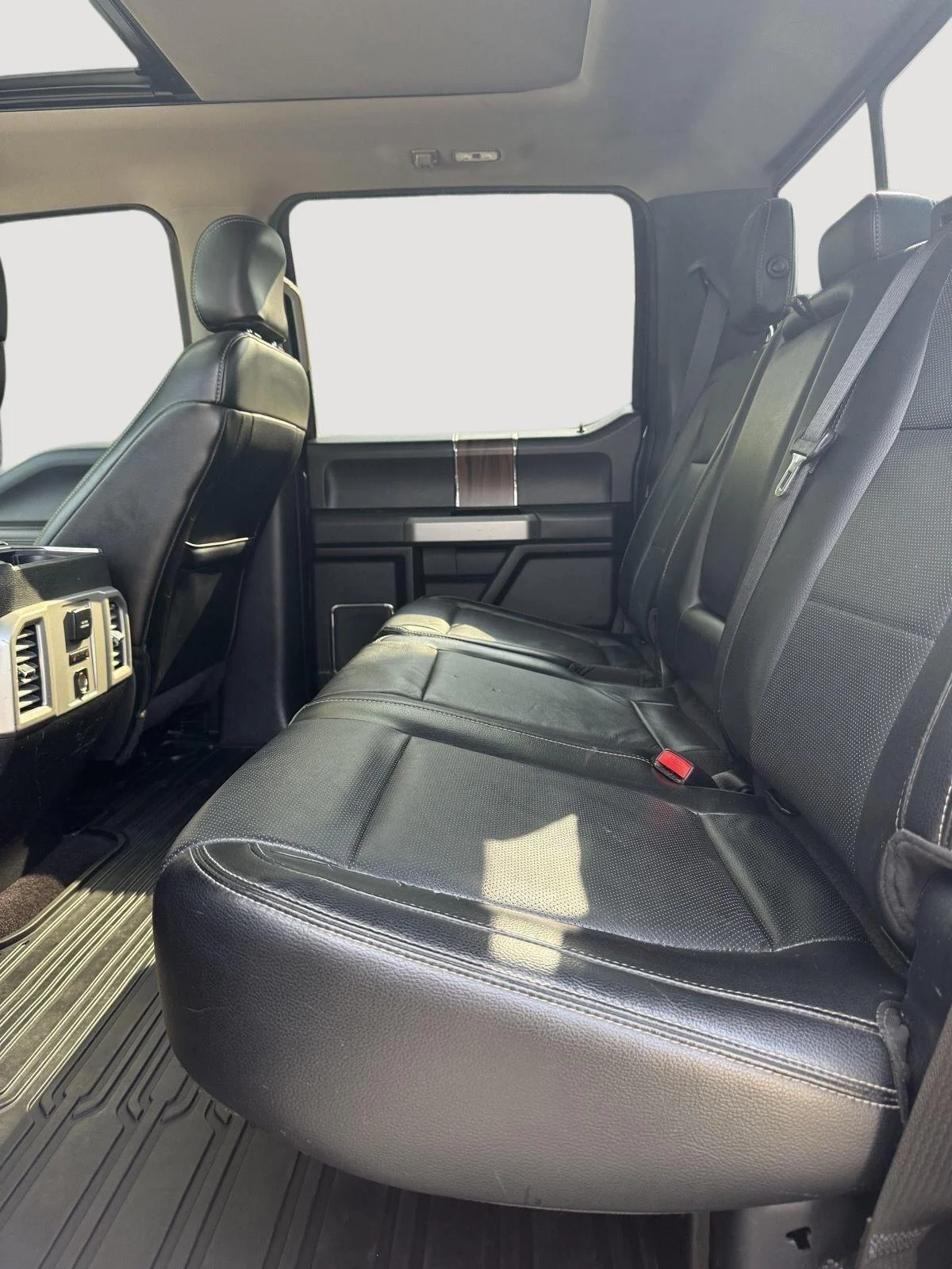 Used 2016 Blue Jeans Metallic Ford Platinum image 23