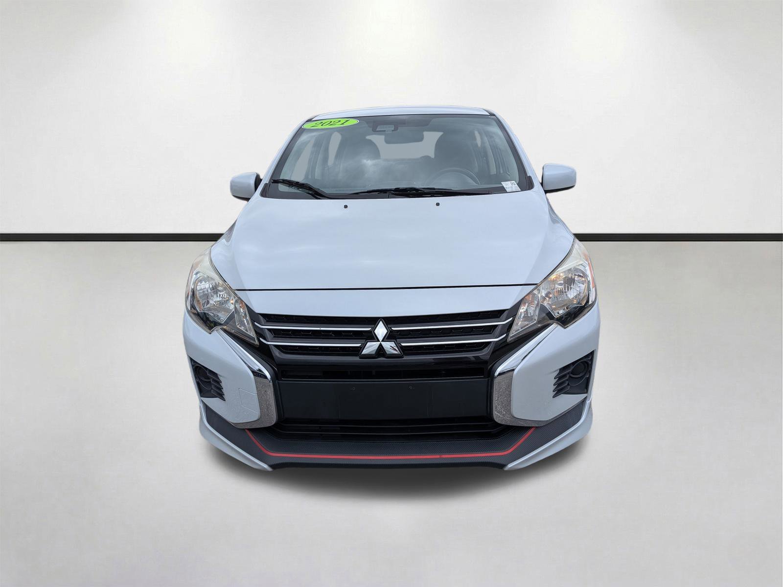 Used 2021 White Diamond Mitsubishi Carbonite Edition image 10