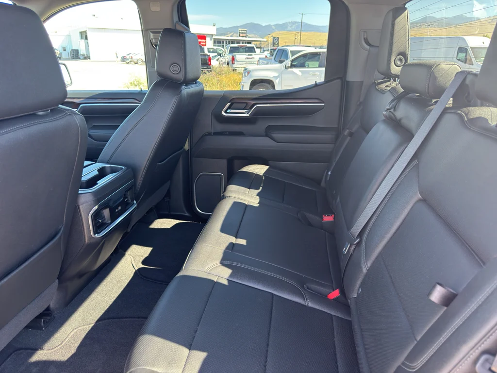 2022 GMC Sierra 1500 SLT - Photo 6