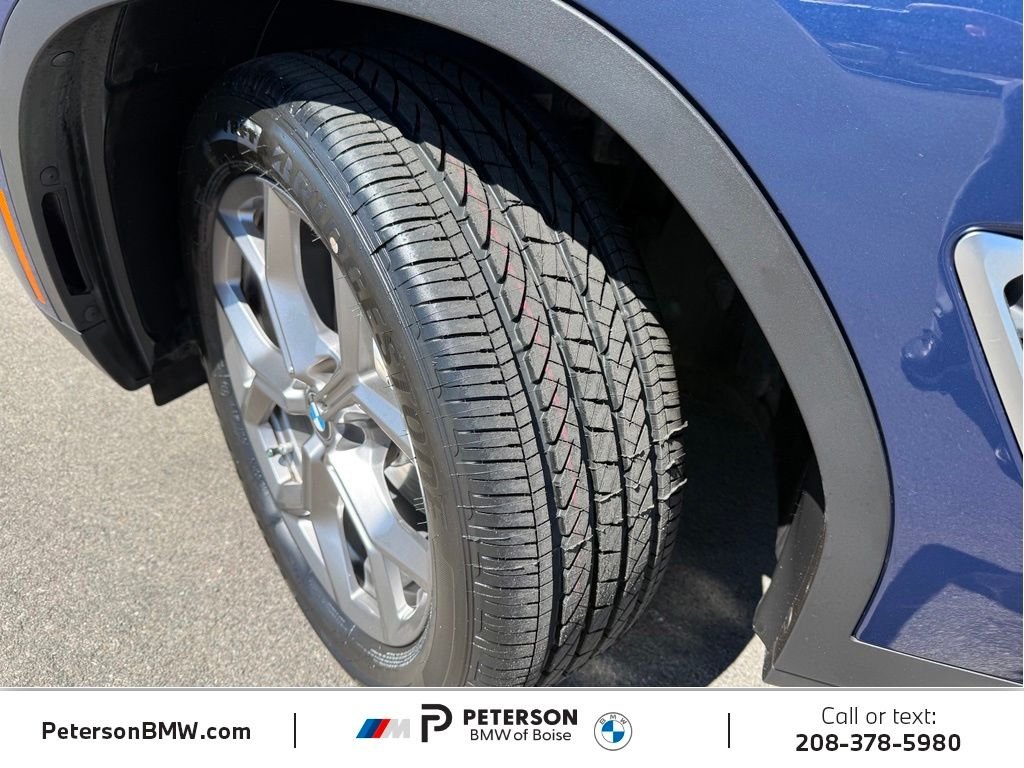 Used 2022 Blue BMW xDrive30i image 37