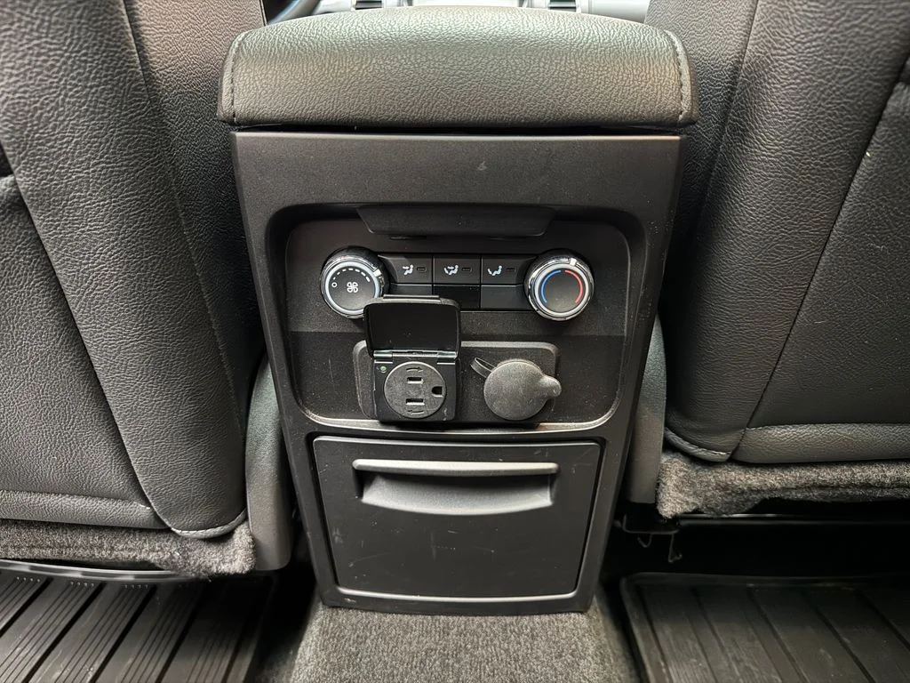 Used 2019 Magnetic Ford SEL image 13