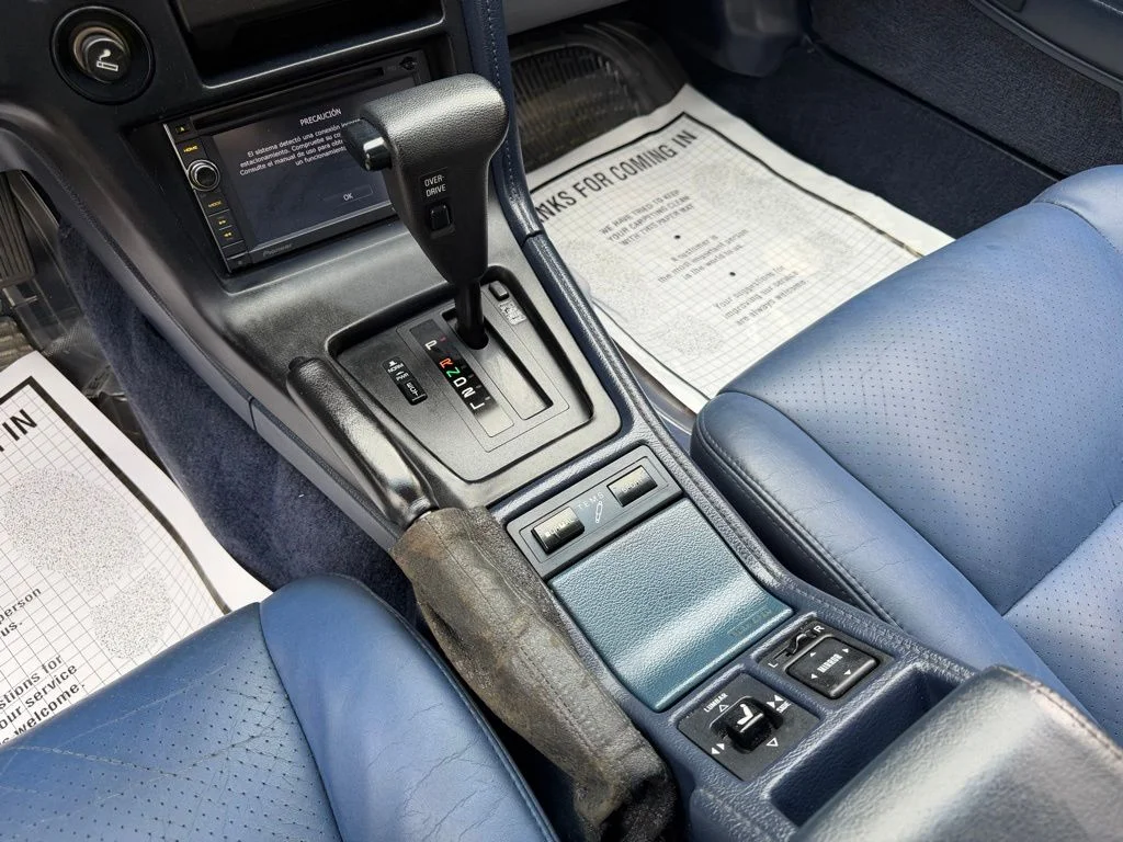 Used 1989 White Toyota Turbo image 21