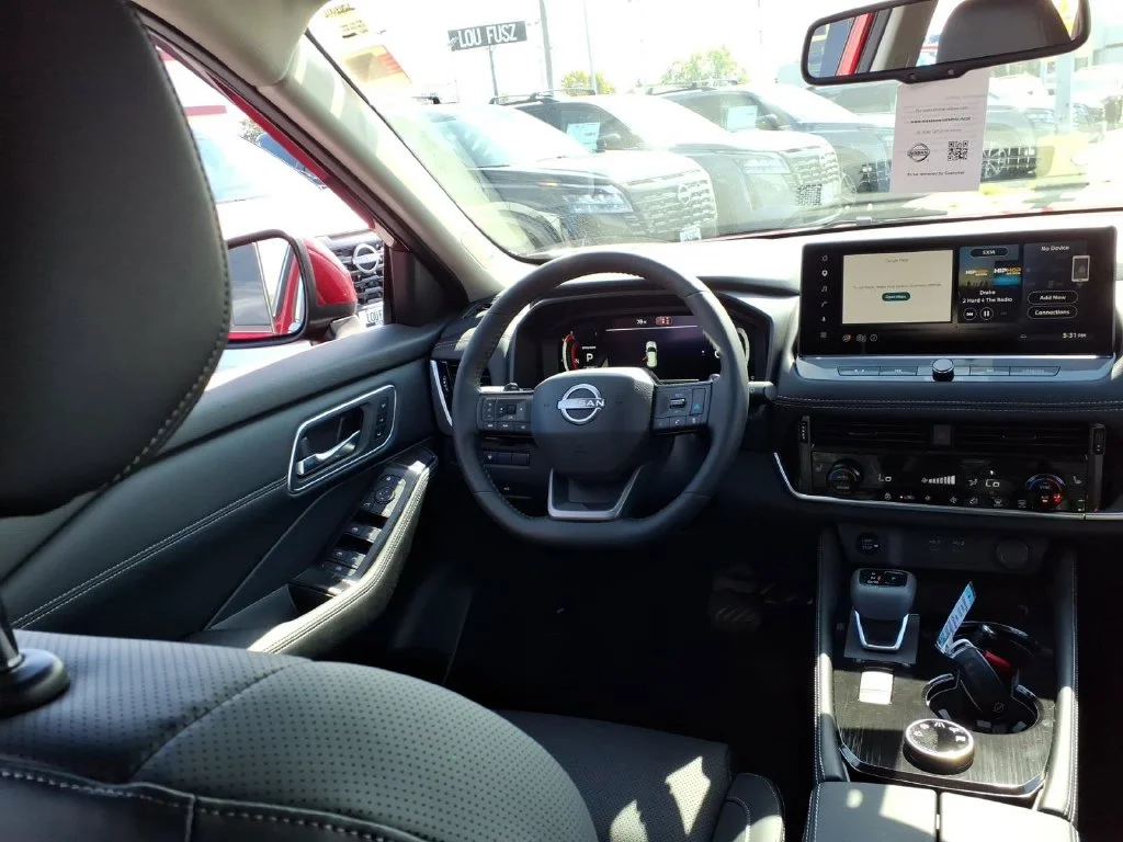 New 2026 Scarlet Ember Tintcoat Nissan Platinum image 10