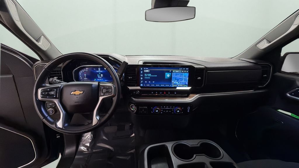 Used 2026 Black Chevrolet LT image 10