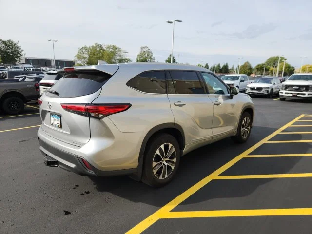 Certified Used 2022 Silver Toyota XLE image 2