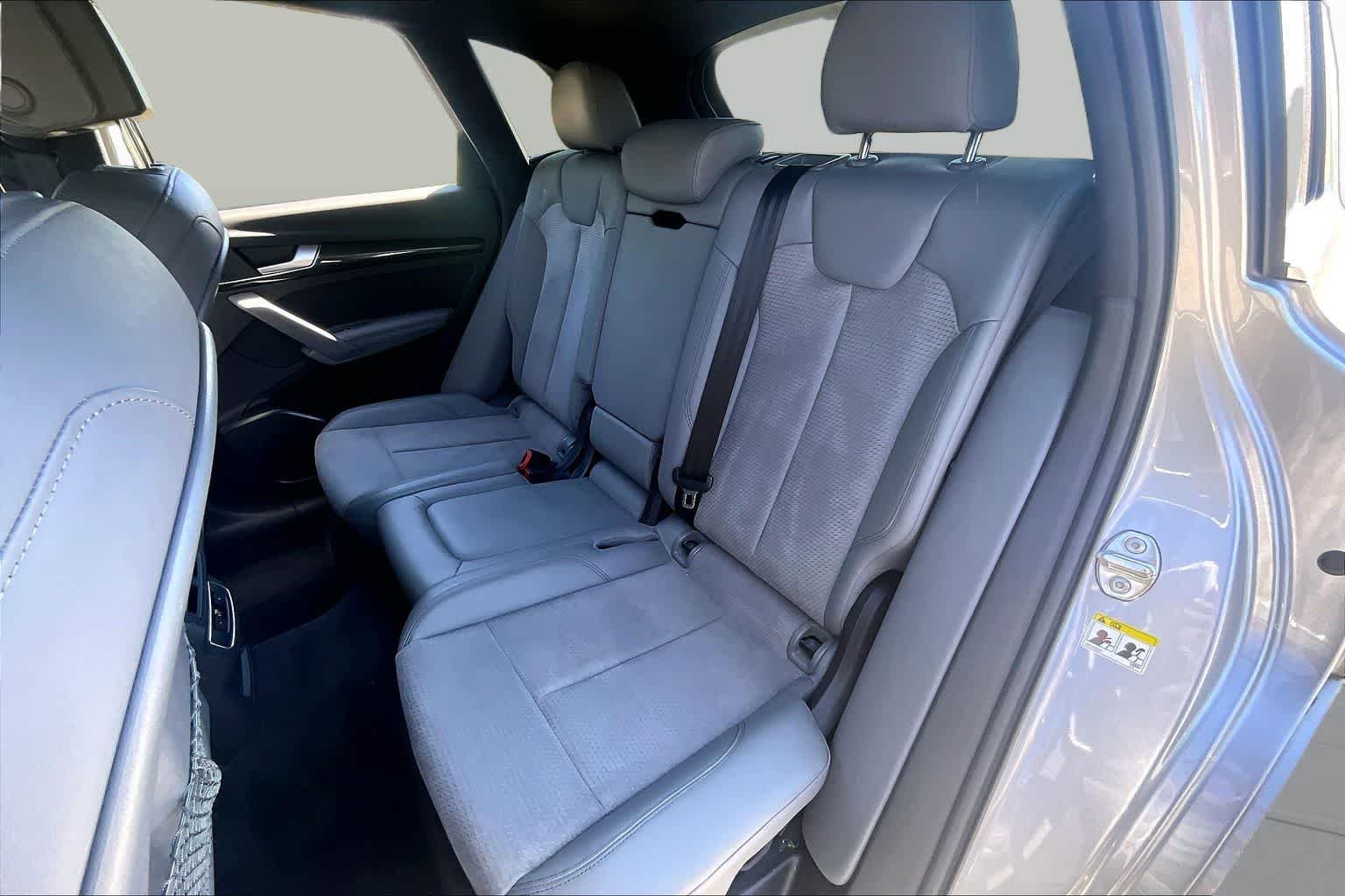Used 2022 Florett Silver Metallic Audi Premium Plus image 20