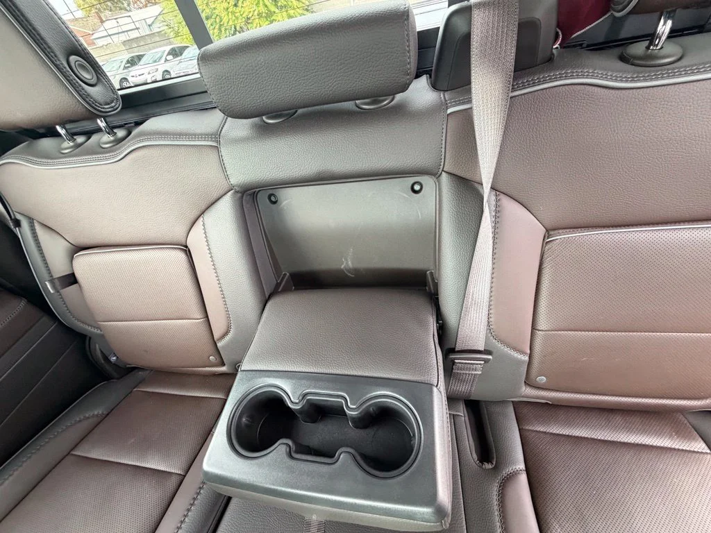 Used 2025 White GMC Denali image 20