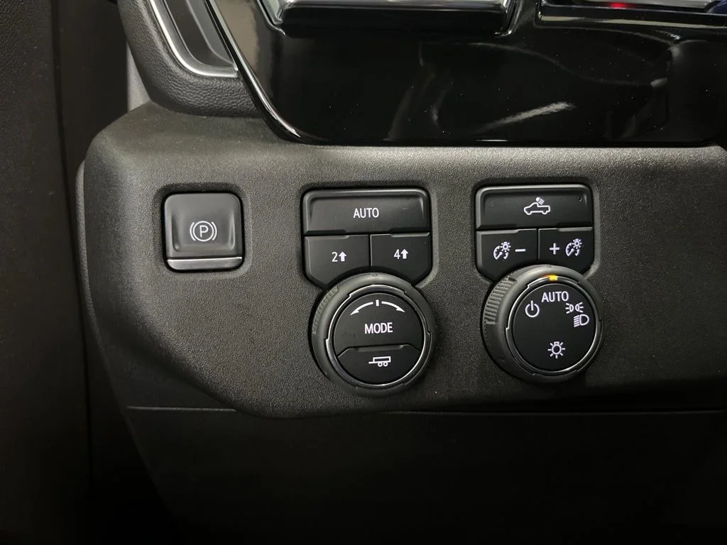 Used 2022 Gray Chevrolet LT image 3