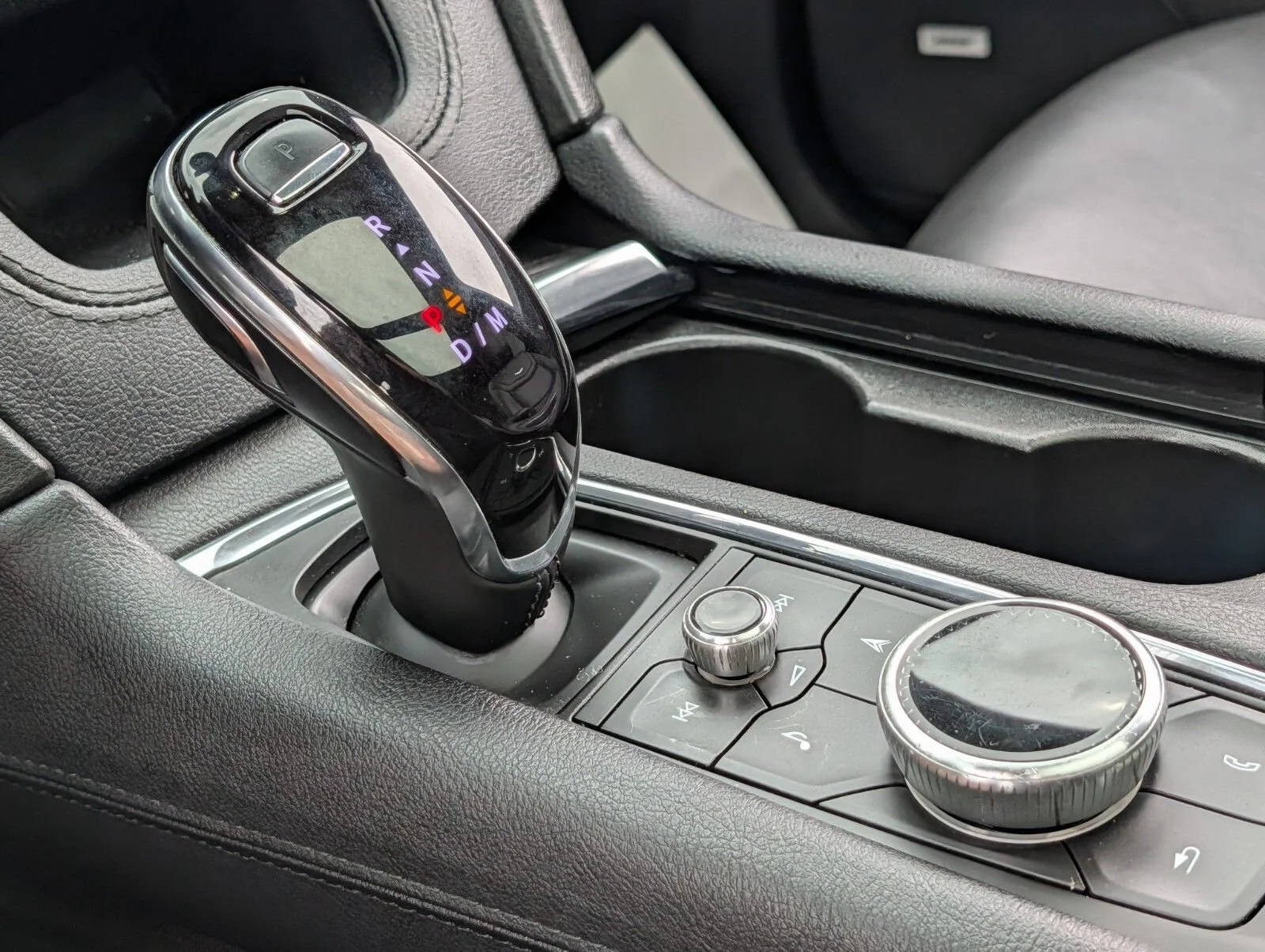 2024 Cadillac XT6 Sport - Photo 12