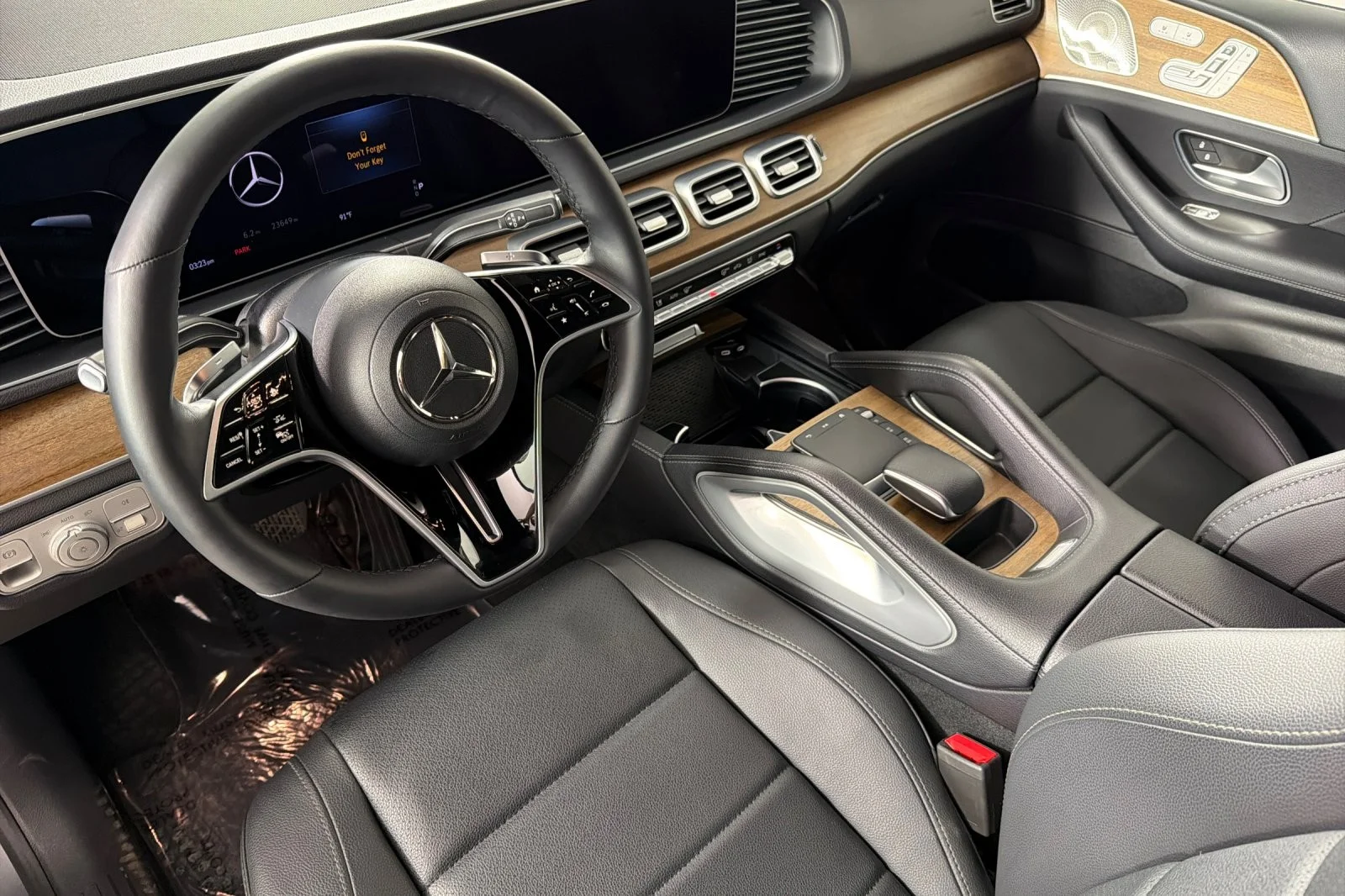 Used 2024 GRAY Mercedes-Benz GLE 350 4MATIC® SUV image 9