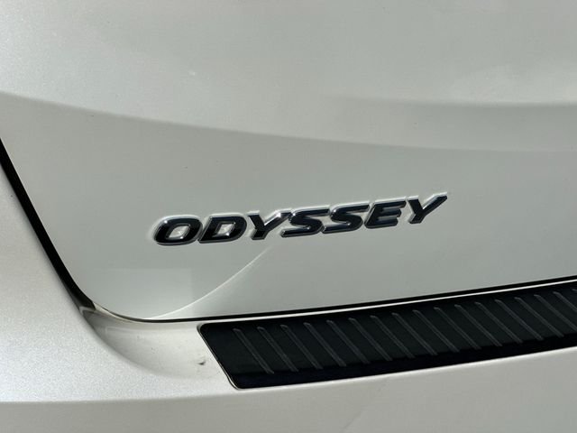 Used 2018 White Honda EX-L image 28