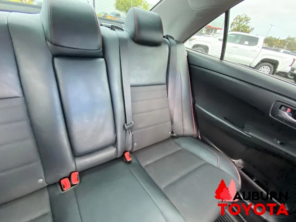 Used 2017 Ice Cap Toyota SE image 19
