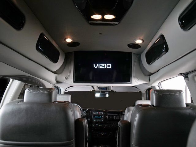 Used 2022 White Chevrolet Conversion image 27