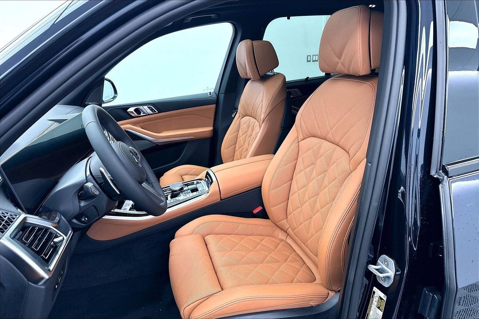 New 2026 Carbon Black Metallic BMW xDrive50e image 27