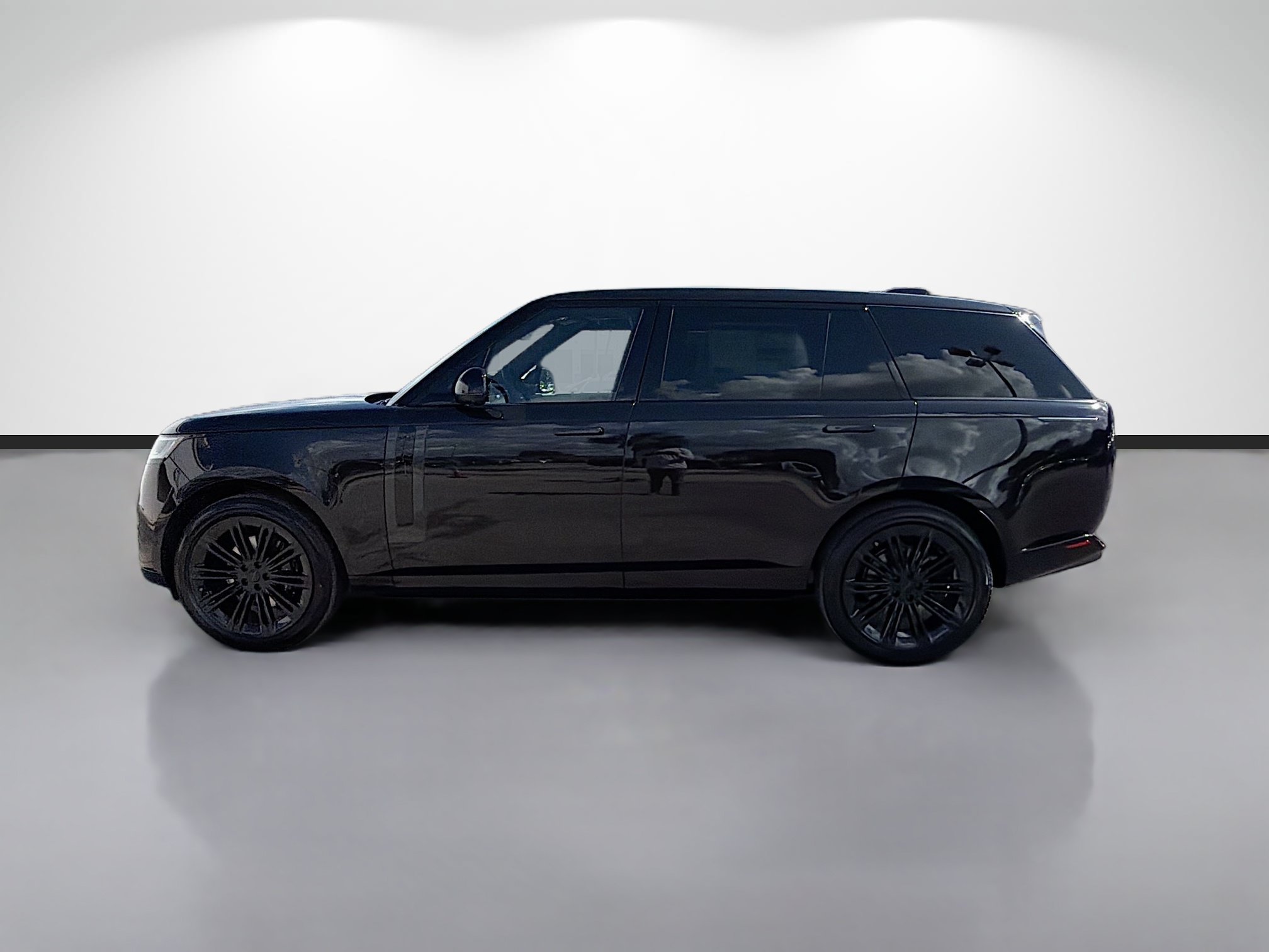 New 2026 Santorini Black LAND ROVER SE 7 Seats image 2