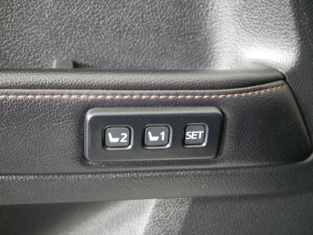 Used 2014 Blizzard Pearl Toyota Limited image 25